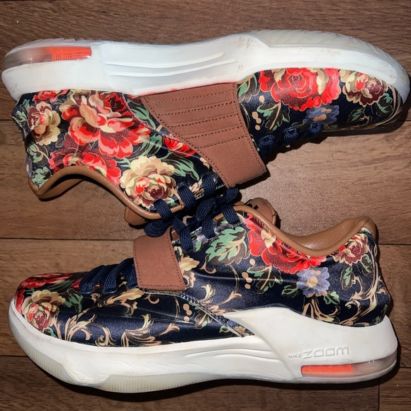KD 7 “Floral” - Picture 1 of 6